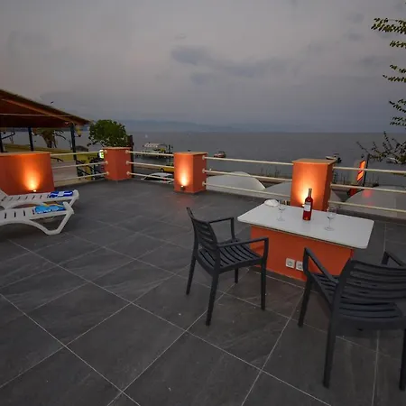 Alexandra * イプソス